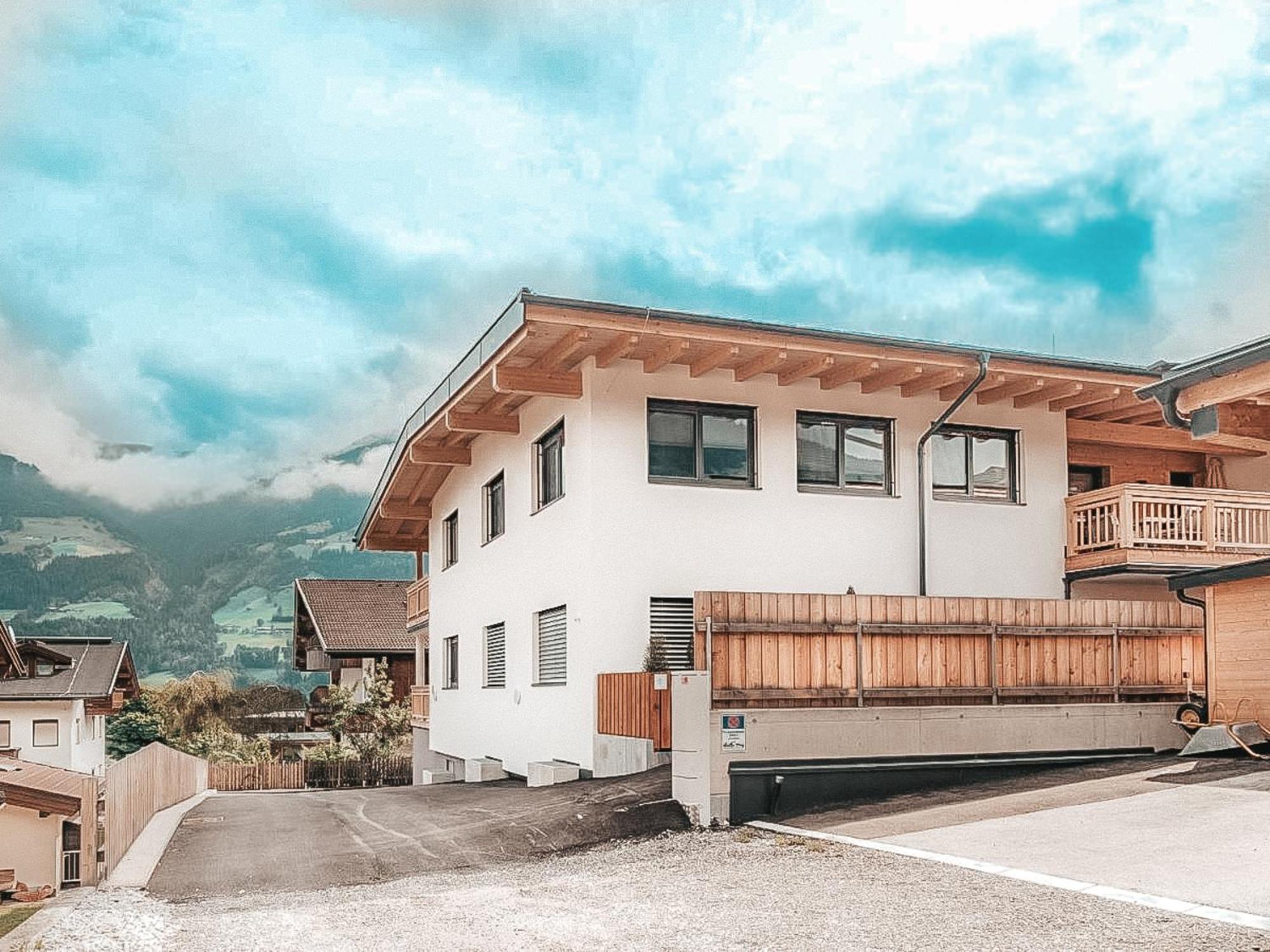 Chez Nous - Balcony Und Car Park By Alpenluxus Appartements Fuegen Exterior photo